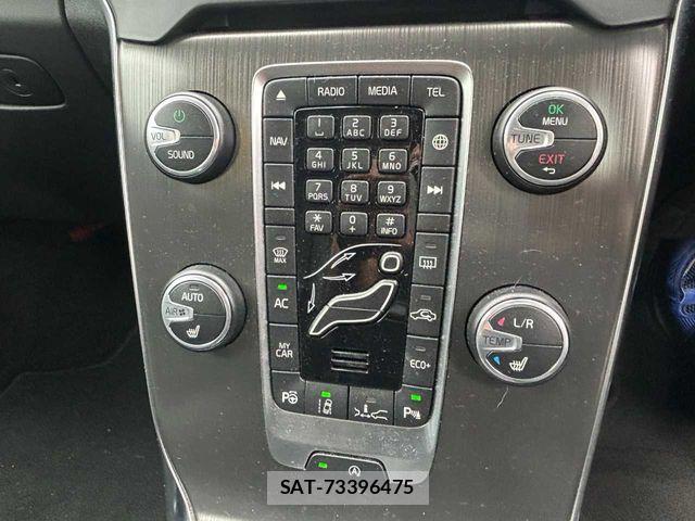 Volvo V40 2015-08 7964307-6