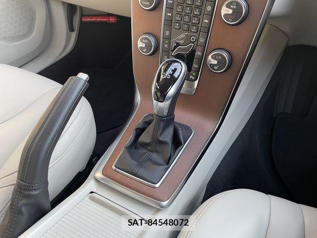 Volvo V40 2017-12 7981470-14