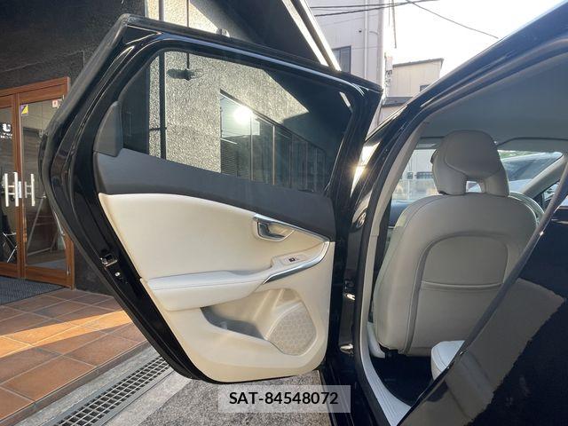 Volvo V40 2017-12 7981470-27