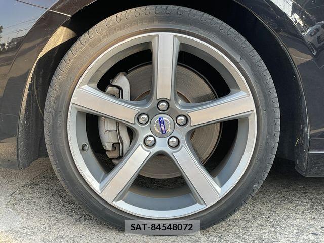 Volvo V40 2017-12 7981470-3