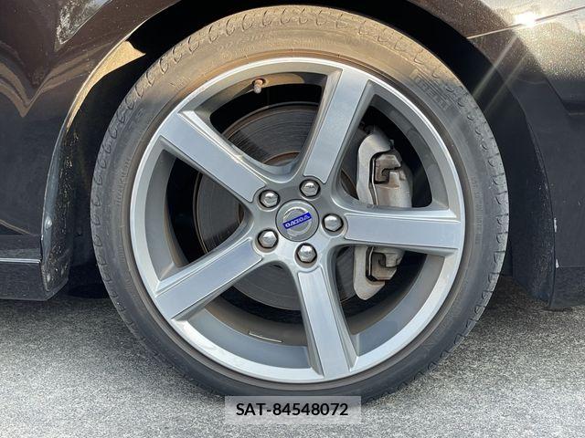 Volvo V40 2017-12 7981470-6
