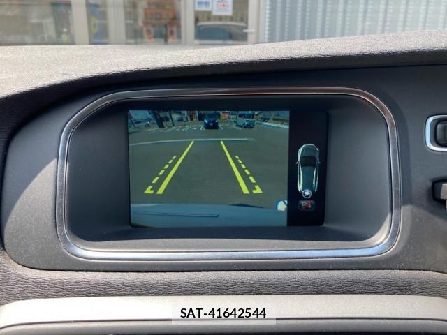 Volvo V40 2015-09 7981468-17