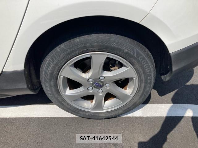 Volvo V40 2015-09 7981468-5