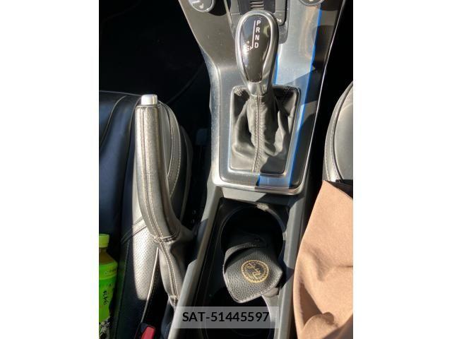 Volvo V40 2013-09 8039038-17