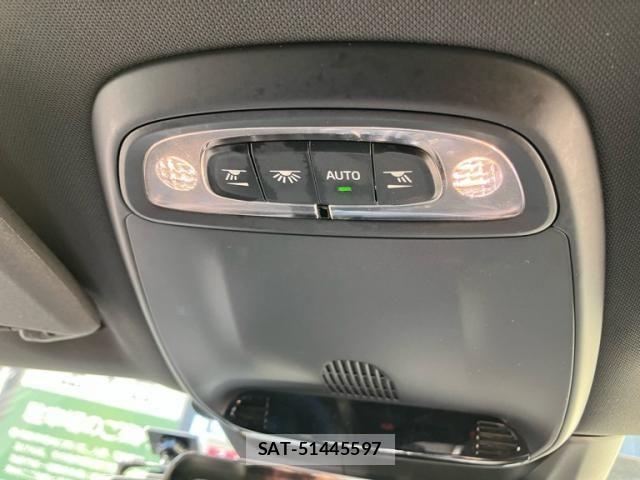 Volvo V40 2013-09 8039038-19