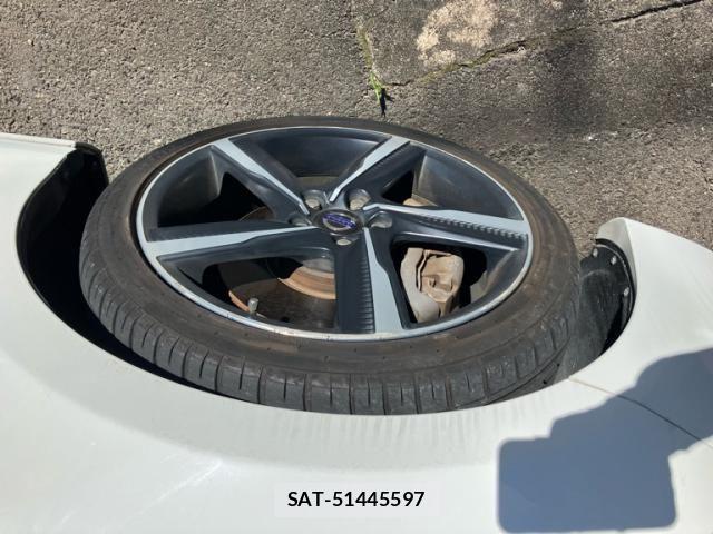 Volvo V40 2013-09 8039038-2