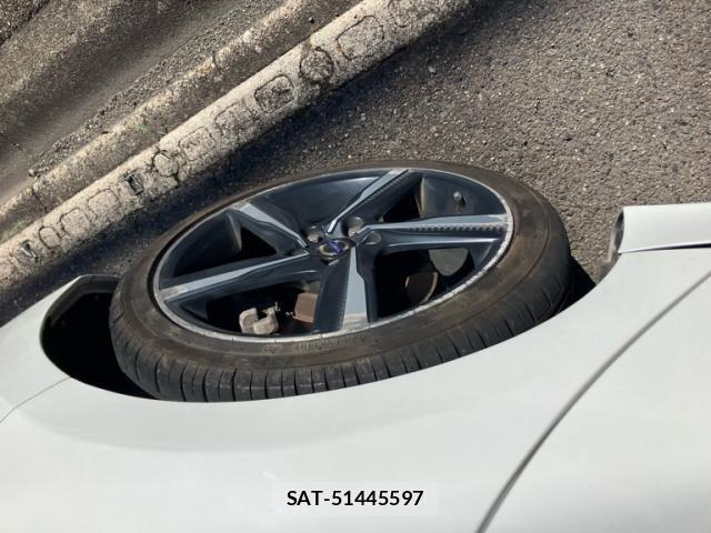 Volvo V40 2013-09 8039038-3