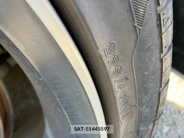 Volvo V40 2013-09 8039038-6