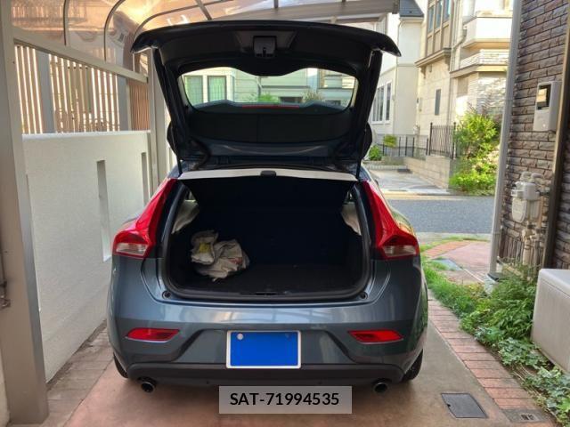 Volvo V40 2013-10 8039037-12