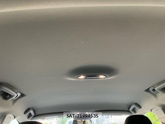 Volvo V40 2013-10 8039037-13