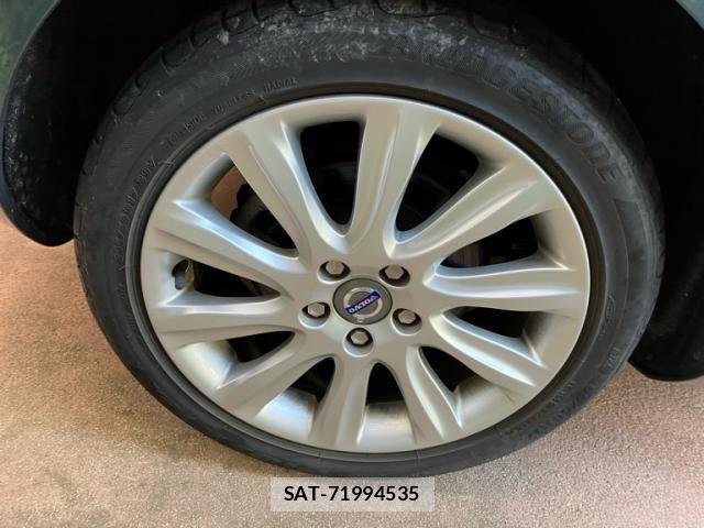 Volvo V40 2013-10 8039037-5