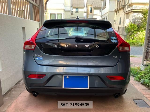 Volvo V40 2013-10 8039037-8
