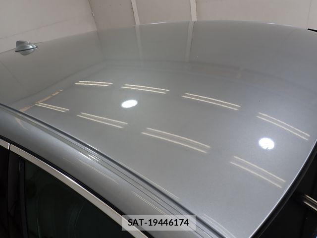 Volvo V40 2013-06 8076062-10