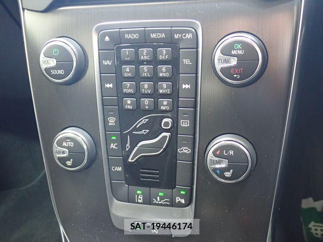 Volvo V40 2013-06 8076062-14