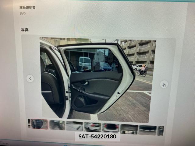 Volvo V40 2018-12 8102537-14