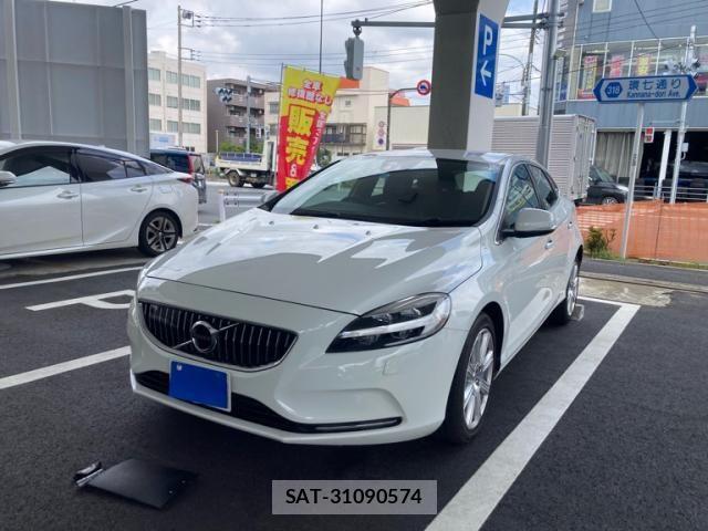Volvo V40 2018-03 8102538-0