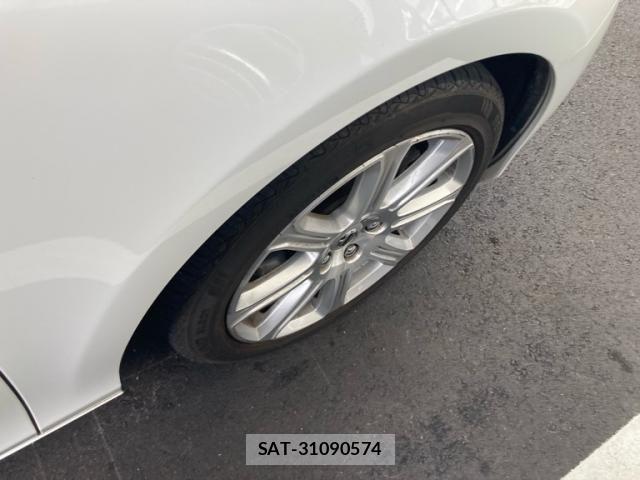 Volvo V40 2018-03 8102538-9