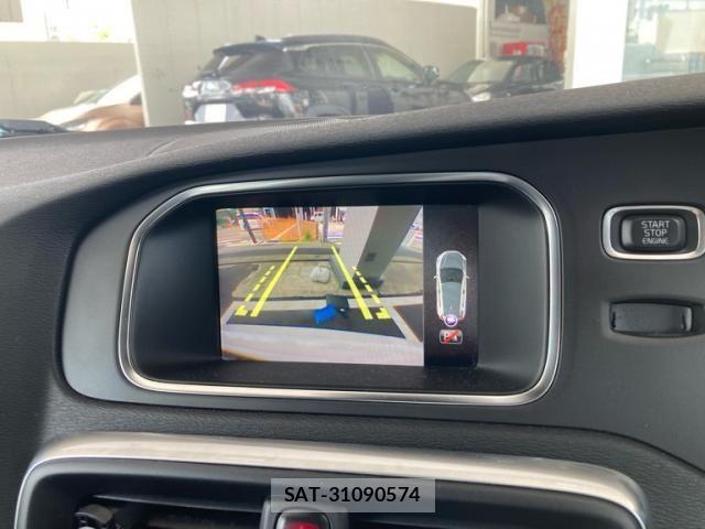 Volvo V40 2018-03 8102538-22