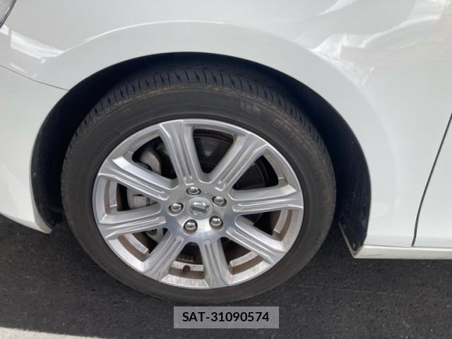 Volvo V40 2018-03 8102538-6