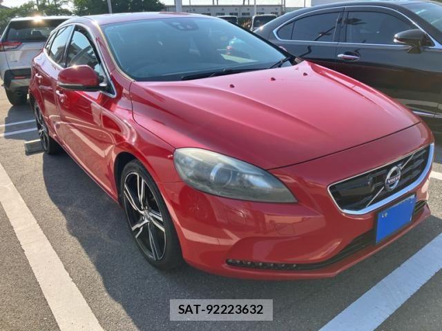 Volvo V40 2013-08 8132871-0