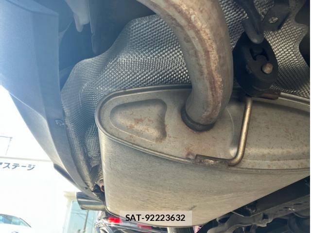 Volvo V40 2013-08 8132871-19