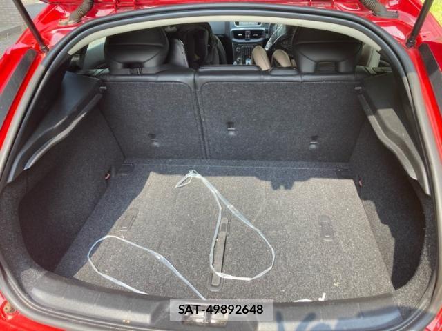 Volvo V40 2014-03 8146948-9