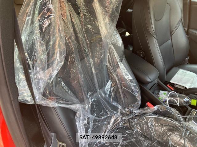 Volvo V40 2014-03 8146948-12