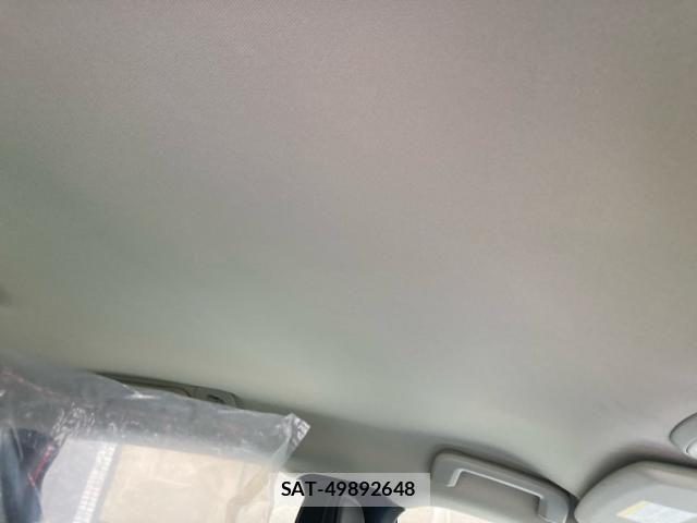 Volvo V40 2014-03 8146948-14
