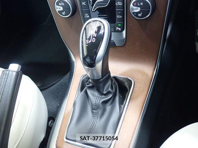 Volvo V40 2015-11 8159482-15