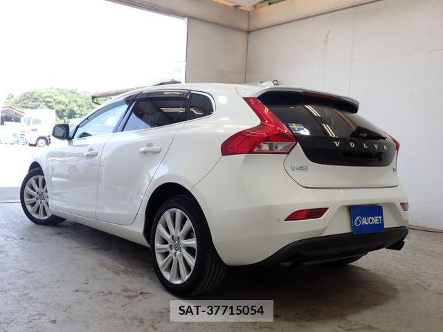 Volvo V40 2015-11 8159482-2