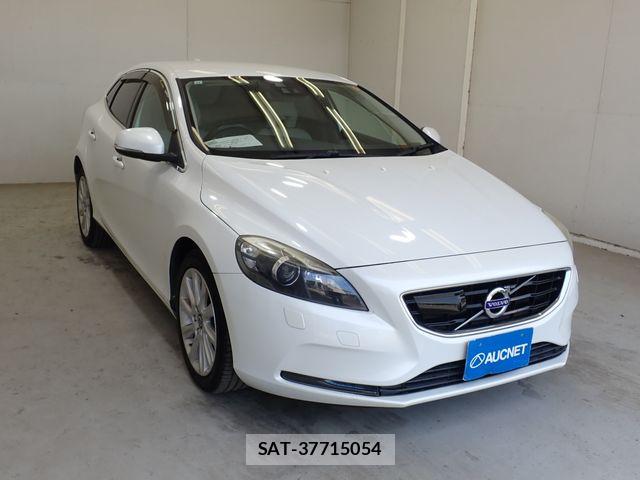 Volvo V40 2015-11 8159482-3