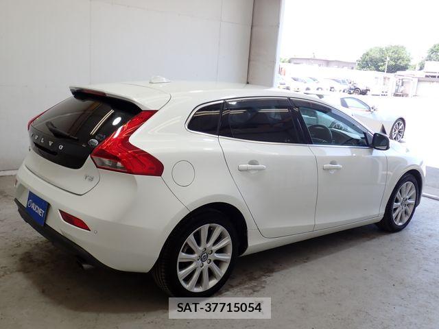 Volvo V40 2015-11 8159482-7