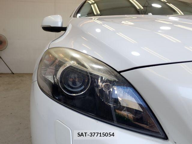 Volvo V40 2015-11 8159482-8