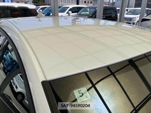 Volvo V40 2017-08 8232306-4
