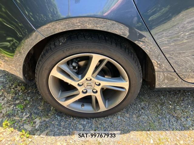 Volvo V40 2017-07 8232307-10