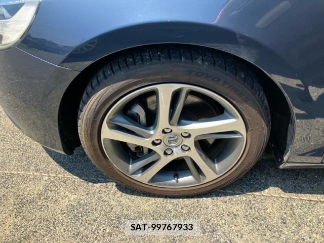 Volvo V40 2017-07 8232307-12