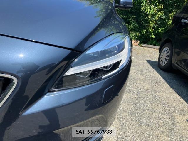 Volvo V40 2017-07 8232307-8