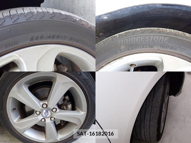 Volvo V40 2013-08 8247083-24