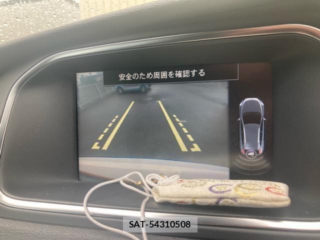 Volvo V40 2014-09 8247084-17