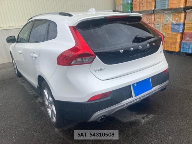 Volvo V40 2014-09 8247084-5