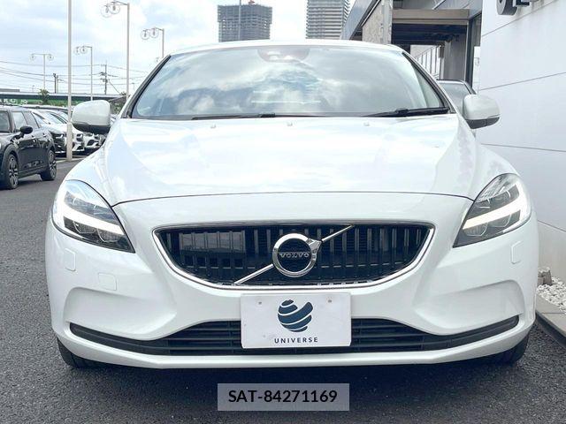 Volvo V40 2017-09 8317896-13