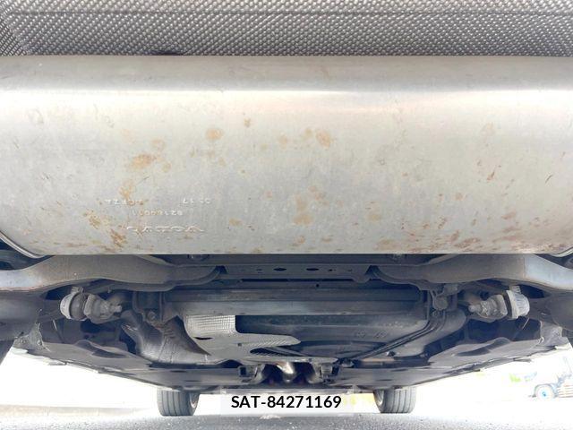 Volvo V40 2017-09 8317896-18
