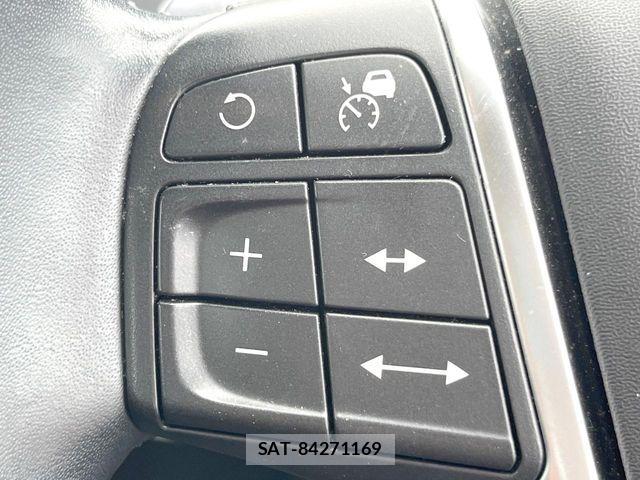 Volvo V40 2017-09 8317896-5