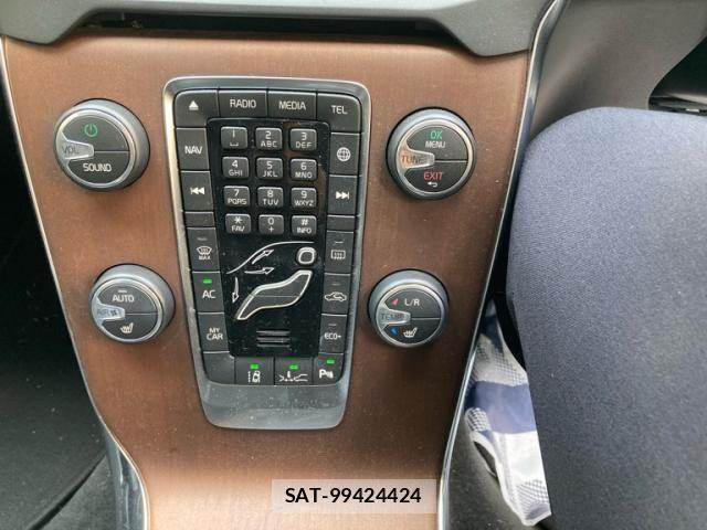 Volvo V40 2017-11 8317895-15