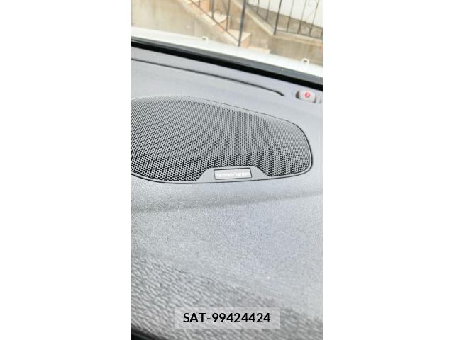 Volvo V40 2017-11 8317895-20