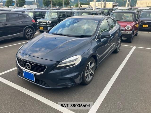 Volvo V40 2016-08 8317898-0