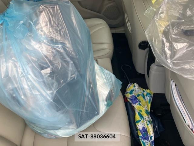 Volvo V40 2016-08 8317898-6