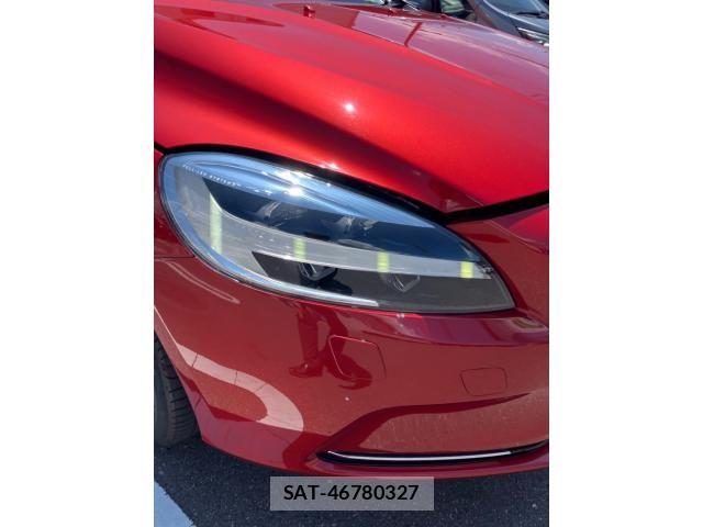 Volvo V40 2018-12 8338394-11