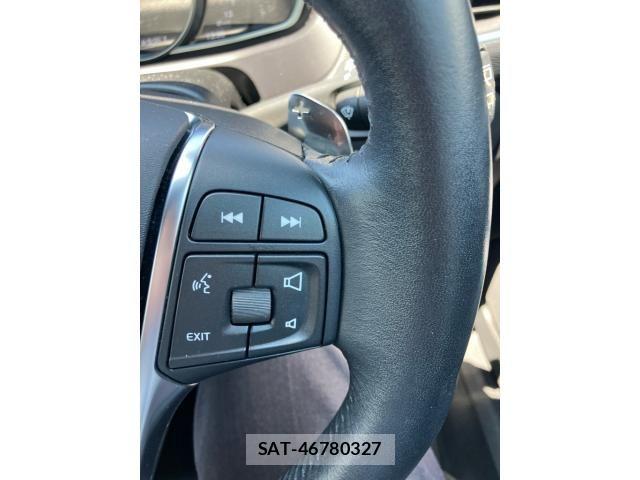 Volvo V40 2018-12 8338394-17