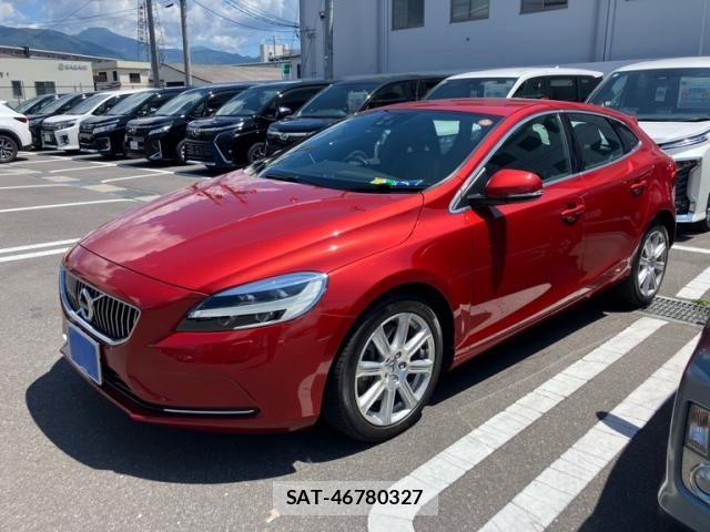 Volvo V40 2018-12 8338394-1